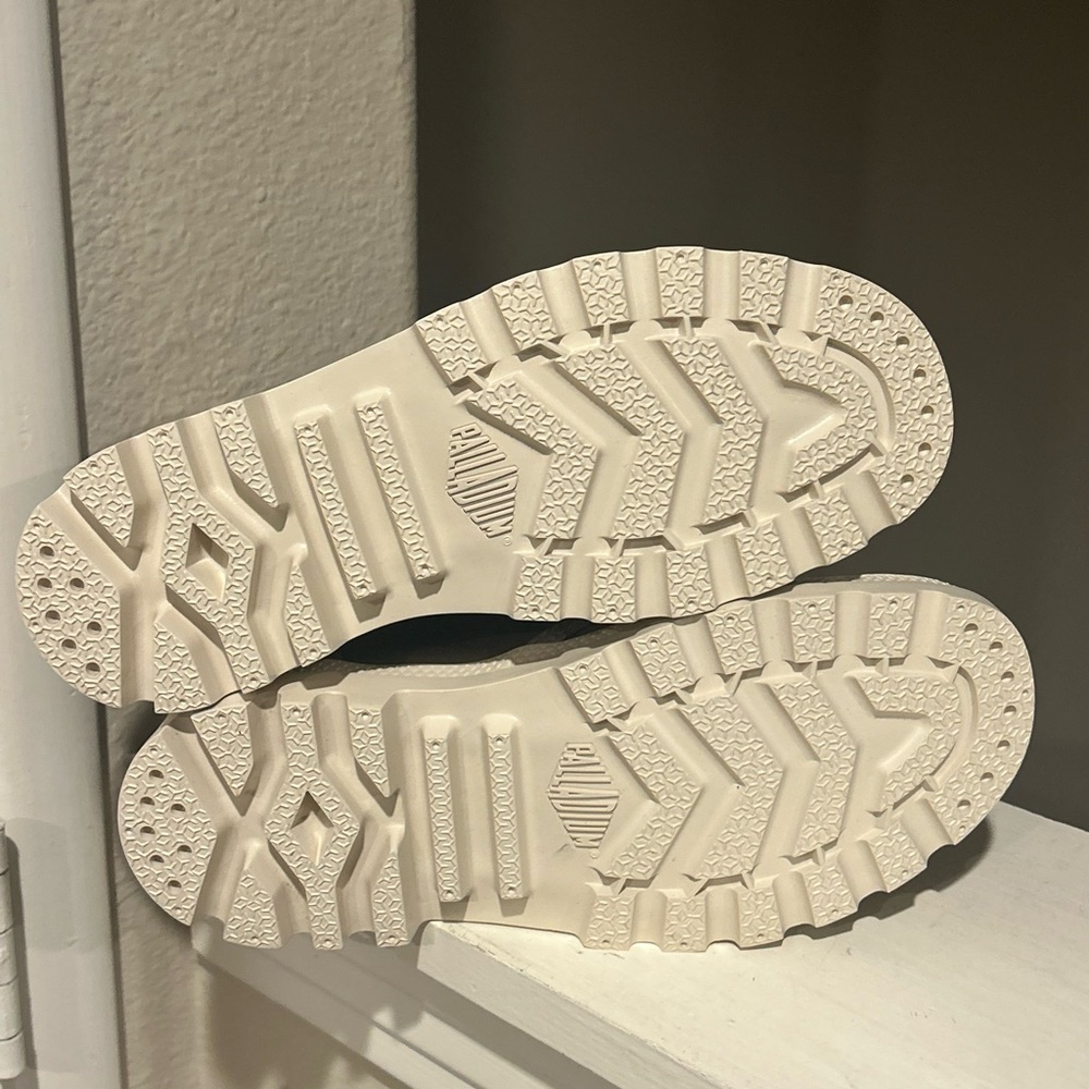 Palladium Pampa Hi HTG Supply Dune Women’s Size 6 Boots 77356-297-M NIB - Picture 8 of 10